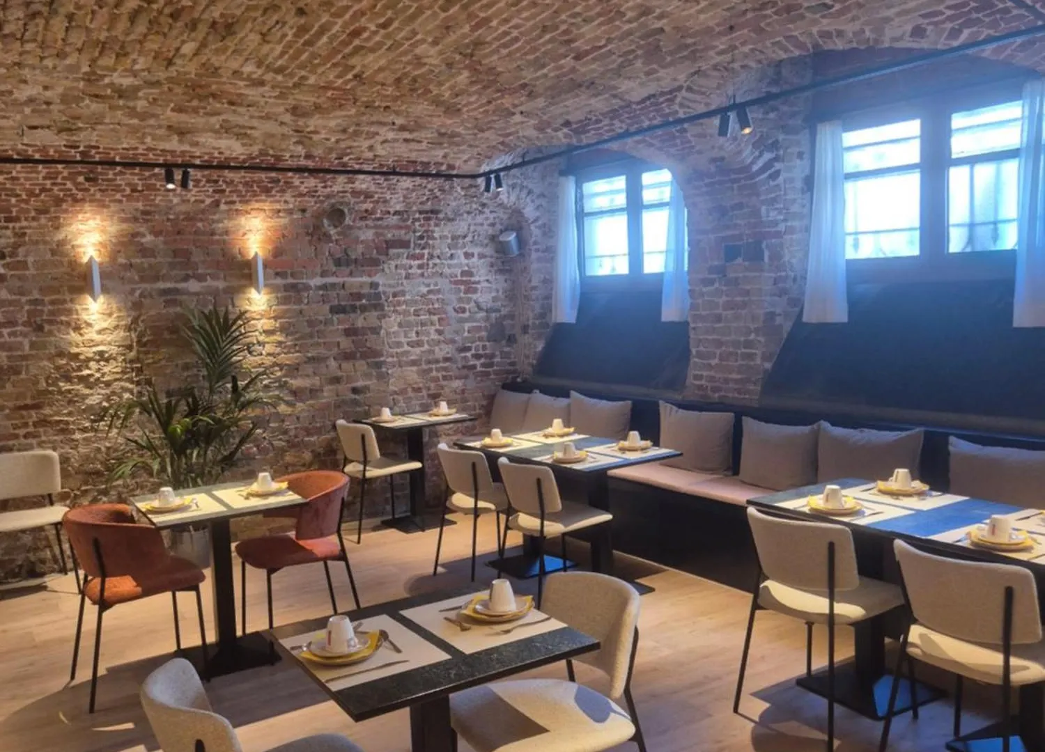 ברוז' Hotel Lucca בלגיה